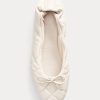 Cremefarbene Ballerinas aus gestepptem Lammleder von Ralph Lauren für Damen Cremefarbene Ballerinas aus gestepptem Lammleder von Ralph Lauren für Damen