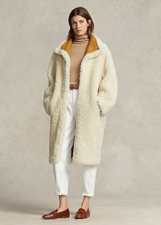 Cremefarbene, wendbare Oversize-Lammfellmäntel von Ralph Lauren für Damen Cremefarbene, wendbare Oversize-Lammfellmäntel von Ralph Lauren für Damen