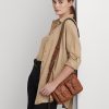 Lauren Tan Damen Ralph Lauren Noa Umhängetaschen aus Leder mit Nieten, mittelgroß Lauren Tan Damen Ralph Lauren Noa Umhängetaschen aus Leder mit Nieten, mittelgroß