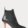 Schwarze Stiefel mit Kitten-Heel-Absatz aus Vachetta-Kalbsleder für Damen von Ralph Lauren Schwarze Stiefel mit Kitten-Heel-Absatz aus Vachetta-Kalbsleder für Damen von Ralph Lauren