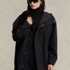 Schwarze wasserabweisende Windjacke mit Kapuze von Ralph Lauren für Damen Schwarze wasserabweisende Windjacke mit Kapuze von Ralph Lauren für Damen