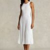 Weißes Plissiertes Kleid „The Spelman Collection“ von Ralph Lauren für Damen Weißes Plissiertes Kleid „The Spelman Collection“ von Ralph Lauren für Damen